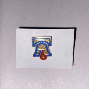 Vintage 1776-1976 Philadelphia Bicentennial Liberty Bell Lapel Pin/Tie Tack